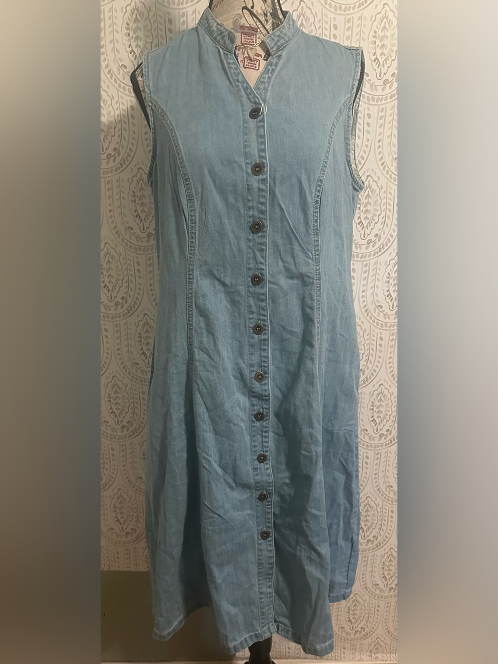 Amazon Sleeveless Light Blue Denim Midi Dress with Button Front